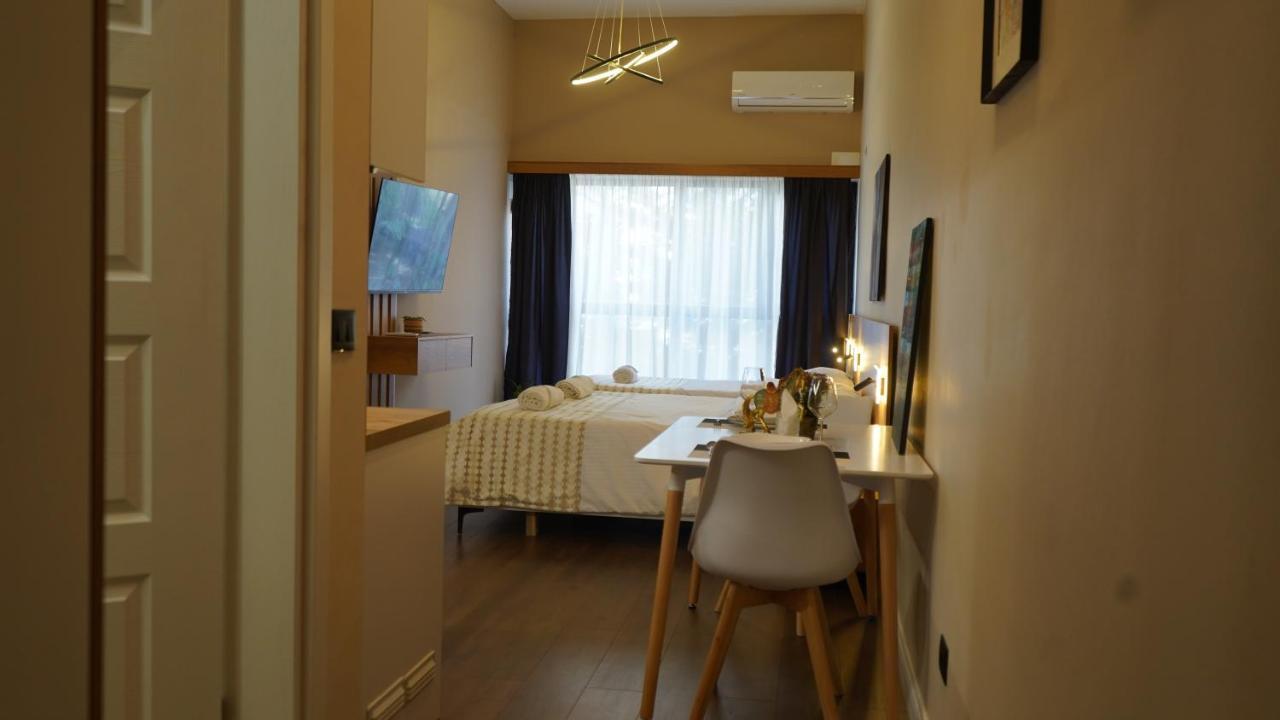 Daily Rent Studio Apartments Tirana Eksteriør billede
